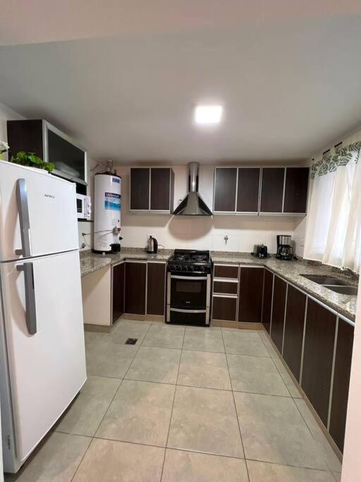 Apartamento Hermoso Departamento En Complejo Residencial Mendoza