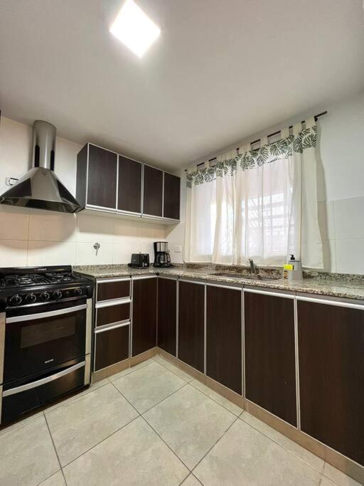 Hermoso Departamento En Complejo Residencial Apartamento Mendoza